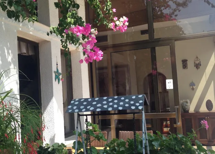 Otel Carikci 2*