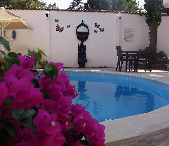 Otel Carikci