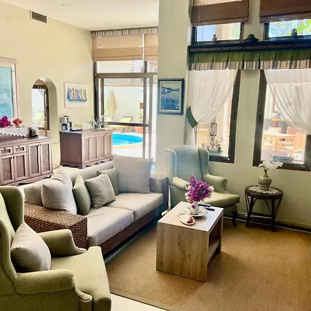 Carikci Μαρμαρίς