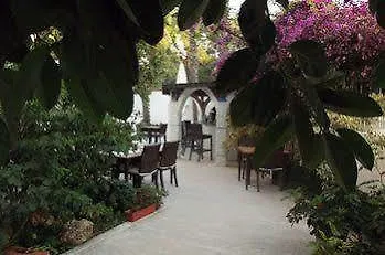 卡瑞克西酒店 酒店